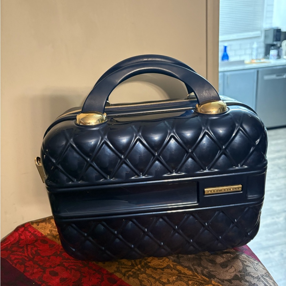 NAVY BLUE MARCY MCKENNA THE JET‎ SETTER COLLECTION BEAUTY CASE - Picture 10 of 11